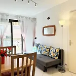 Climatisé, 4 Couchages, Centre-ville Du Lavandou, Proche Plage, Parking Inclus - Fr-1-251-580 Appartement *