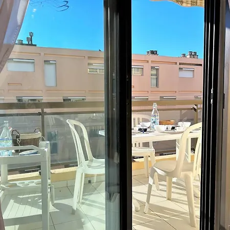 Climatisé, 4 Couchages, Centre-ville Du Lavandou, Proche Plage, Parking Inclus - Fr-1-251-580 Appartement Le Lavandou