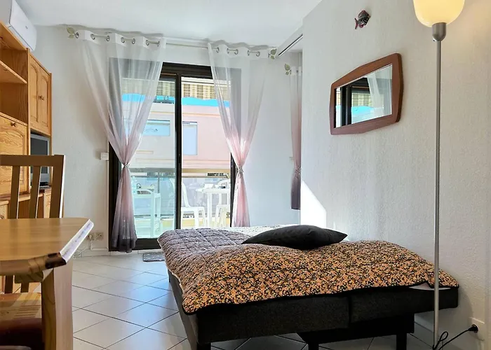 Appartement Climatisé, 4 Couchages, Centre-ville Du Lavandou, Proche Plage, Parking Inclus - Fr-1-251-580 Le Lavandou