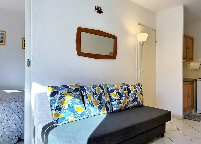 Climatisé, 4 Couchages, Centre-ville Du Lavandou, Proche Plage, Parking Inclus - Fr-1-251-580 Appartement *